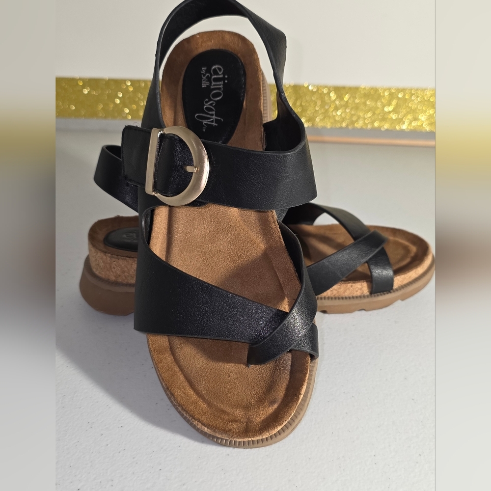 EuroSoft® Felisha sandals comfy Cork Toe Ring Strap Buckle Sz 6.5M Vegan